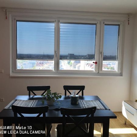 Modern Apartment Bei U Bahn Simmering เวียนนา ภายนอก รูปภาพ
